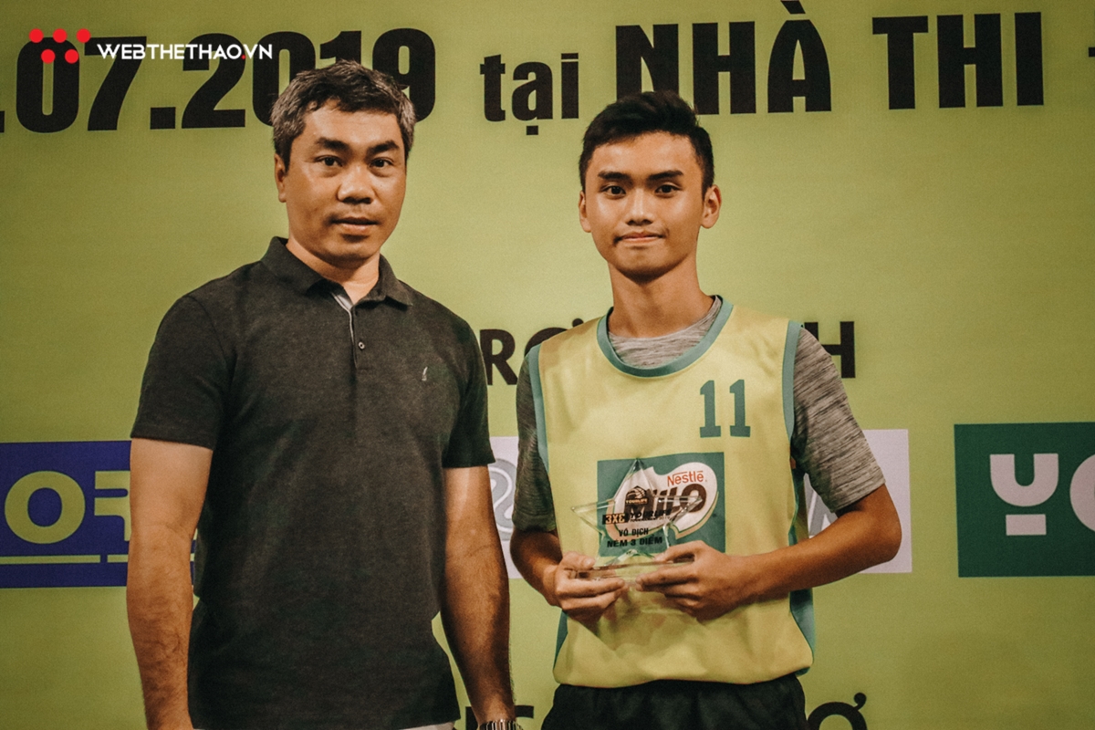 Chung kết giải YourLife 3x3 Tournament 2019: Bóng rổ Gò Vấp tỏa sáng với 2 cúp vô địch danh giá Chung kết giải YourLife 3x3 Tournament 2019: Bóng rổ Gò Vấp tỏa sáng với 2 cúp vô địch danh giá
